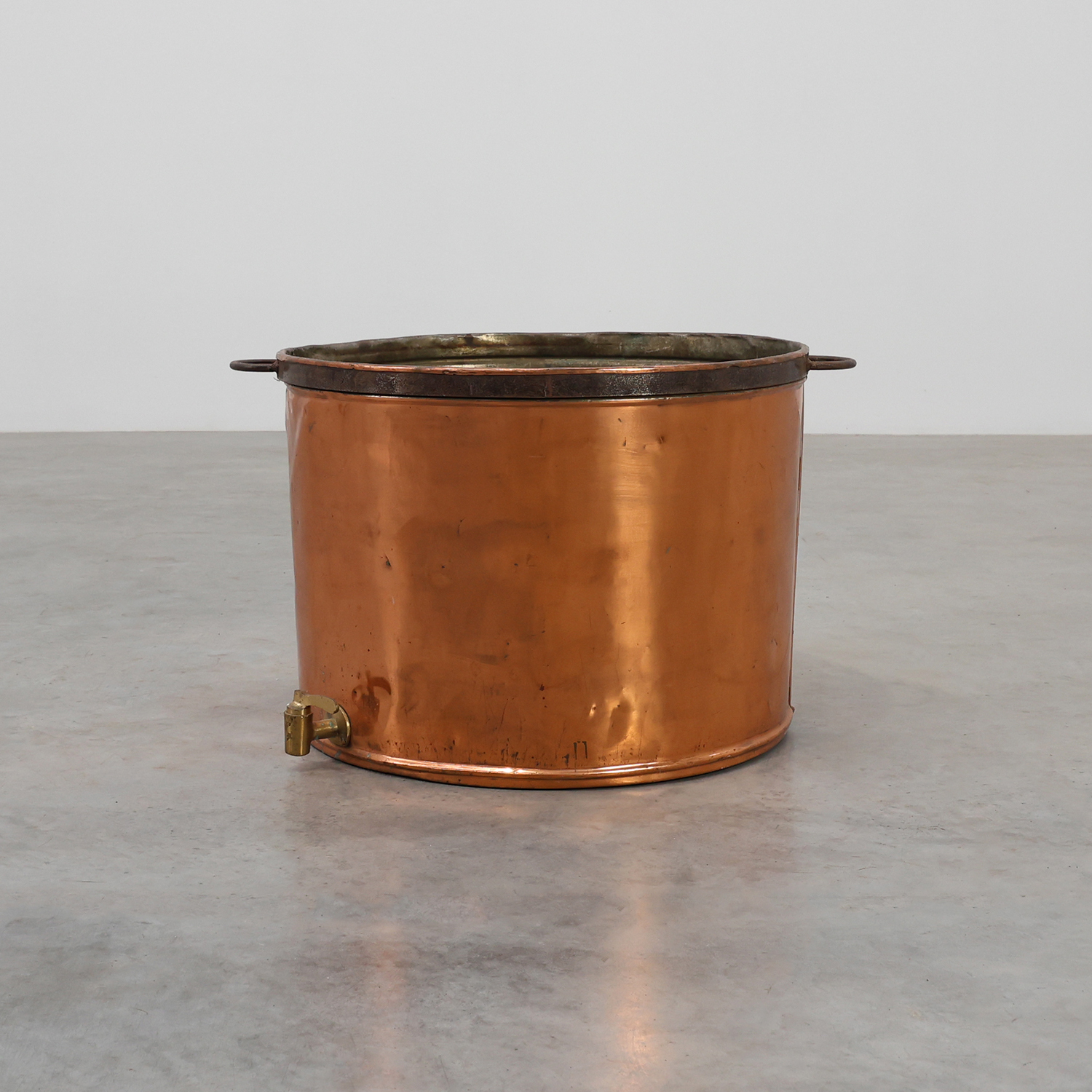 Large Copper Brew Kettle or chimney pot, France ca. 1820-img
